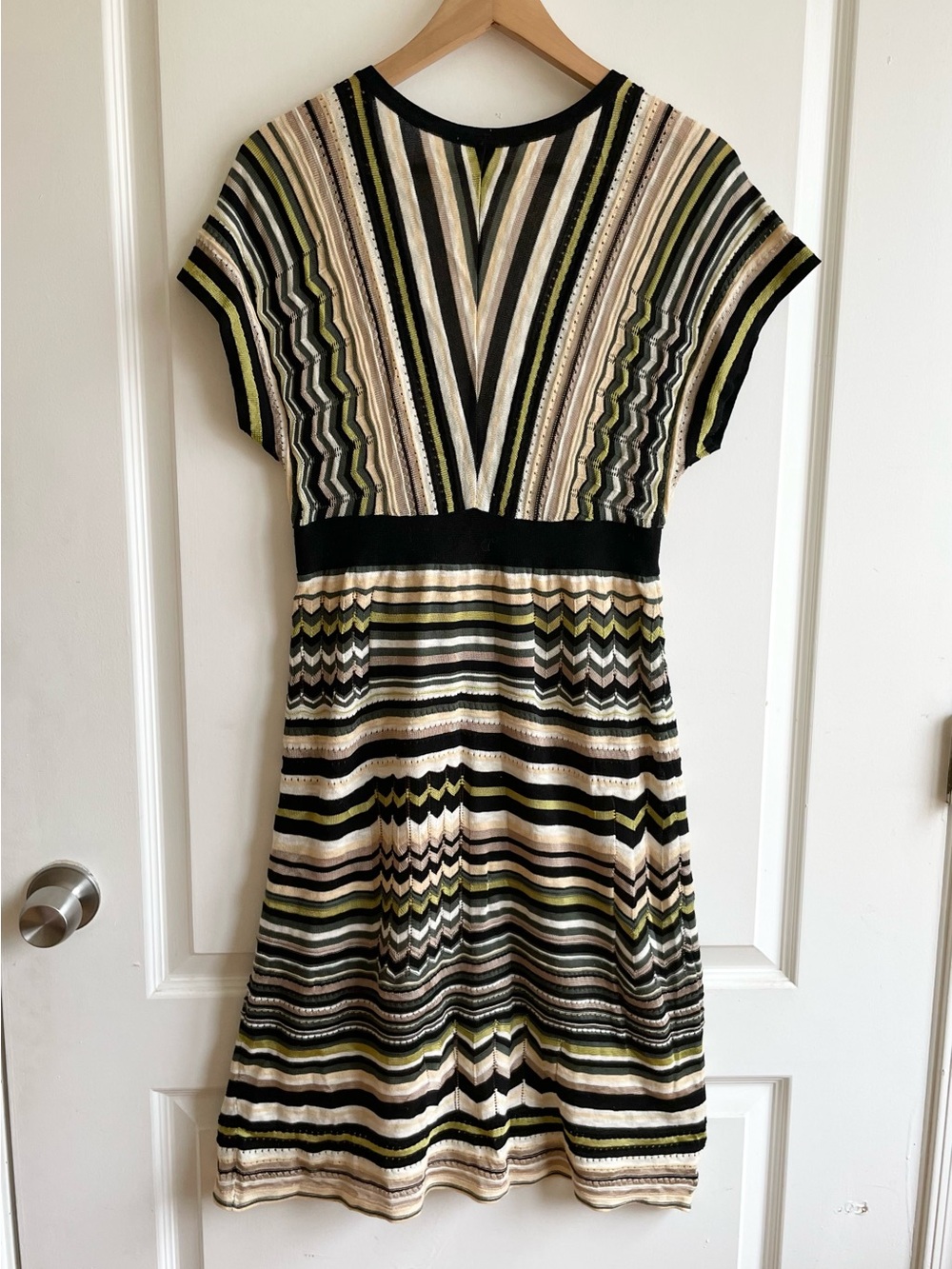 M Missoni Chevron Zigzag Knit Dress 44 US 8 Plunge Neckline Luxury Designer - Picture 2 of 9